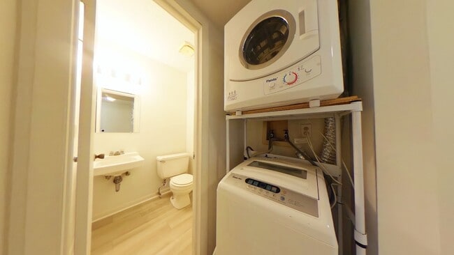 Photo - 3 Bedroom Town Home Near Mary Immaculate F...