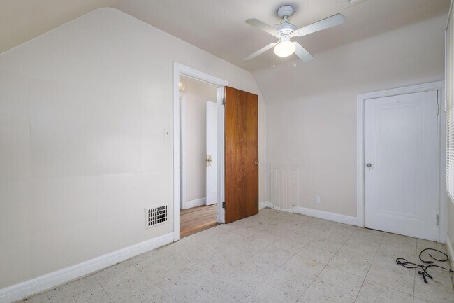 Photo - 13067 Wade St