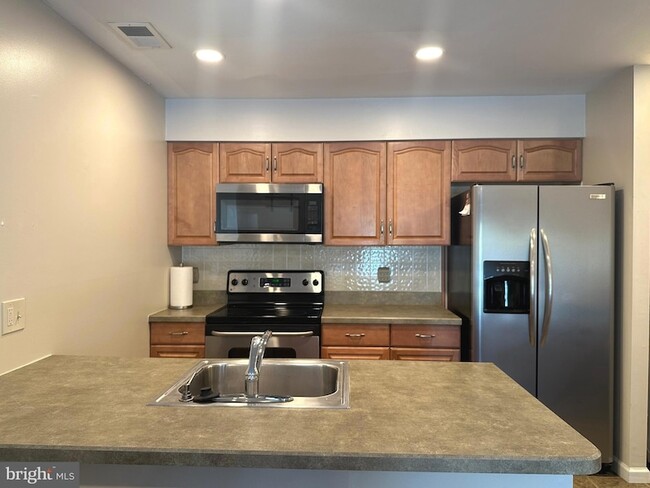 Photo - 243 Barclay Ct Condo Unit 243