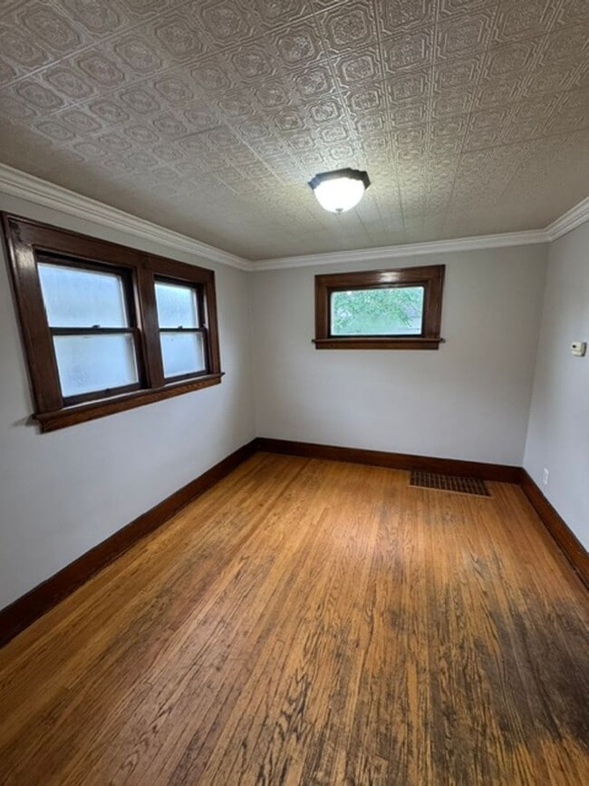 Photo - 1031 Shore Dr