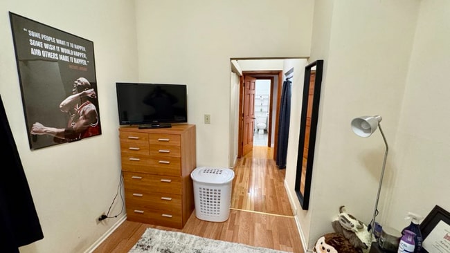 Photo - 1368 W Evergreen Ave Unit 2M