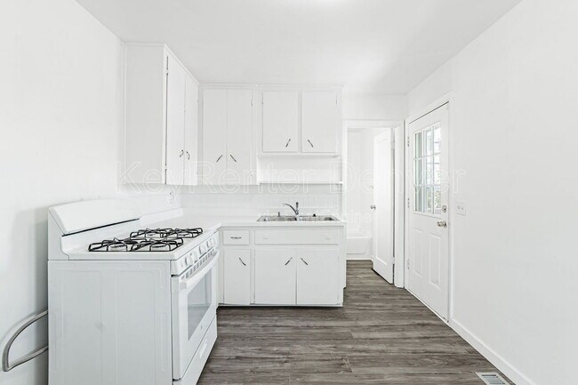 Building Photo - 7525 Stuart St Unit 1 Rental