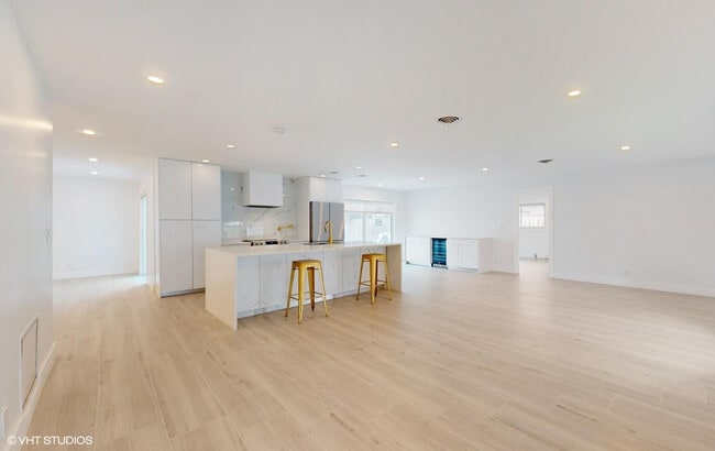Photo - 4761 NE 28th Ave