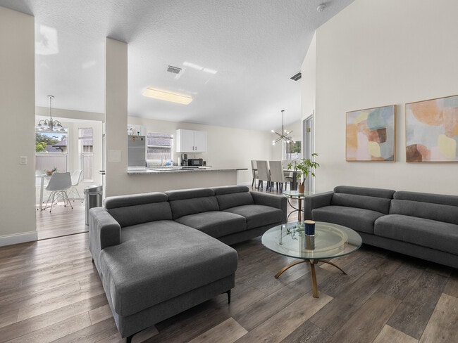 9996 Portofino Dr