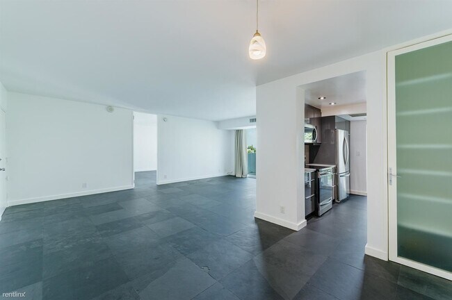 Photo - 2 br, 2 bath Condo - 2715 N Ocean Blvd Apt 4B Unit Apt 4B