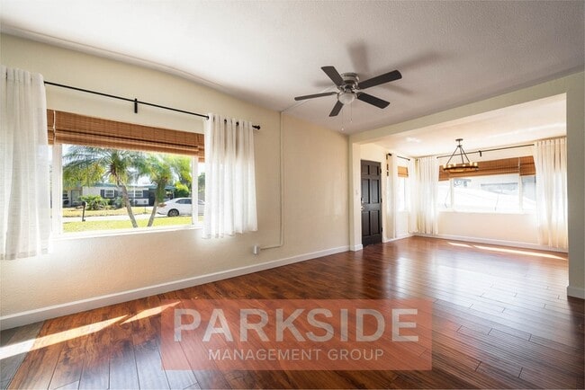 Photo - 4024 Montrose Ct