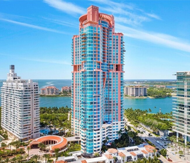 Building Photo - 300 South Pointe Dr Unit 908