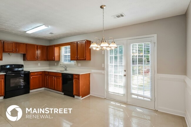 Photo - 70 Summer Ln