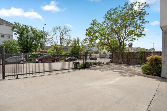 Photo - 5712 Winsome Ln Unit 5