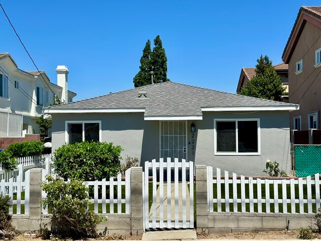 Photo - 2221 Bataan Rd Unidad #A