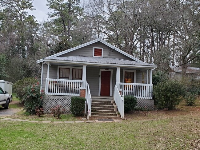 Building Photo - 220 Johnson Dr
