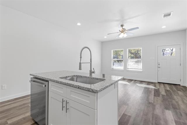 Photo - 223 W Walker St