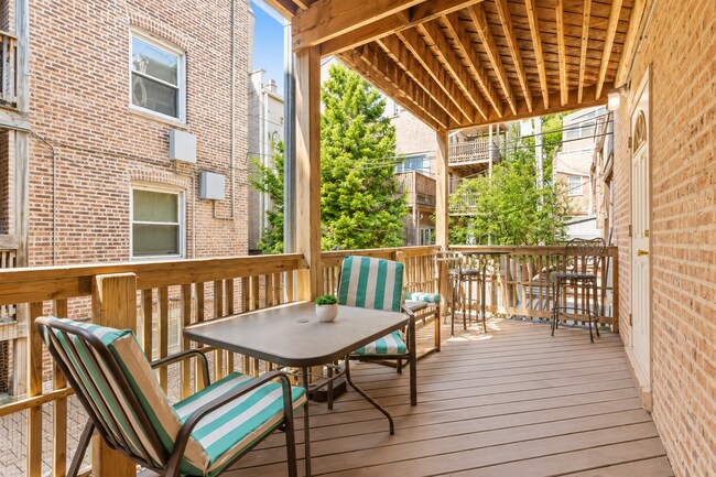 Photo - 446 W Arlington Pl Unit 1