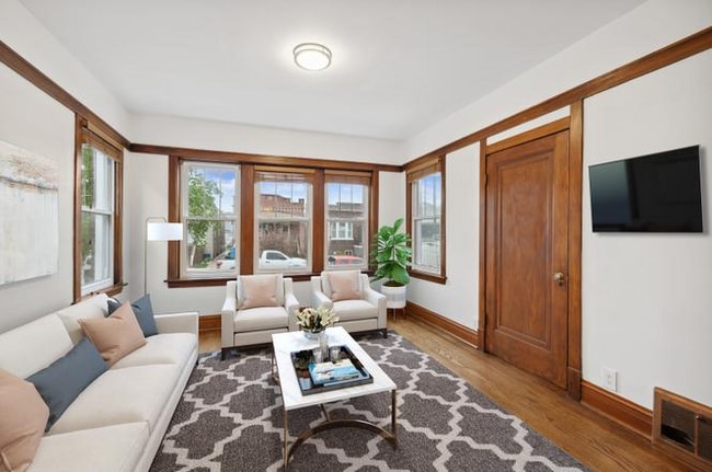 Photo - 1411 S 56th Ct