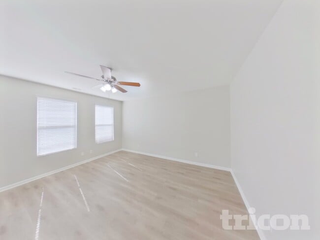 Photo - 2541 Miranda Dr