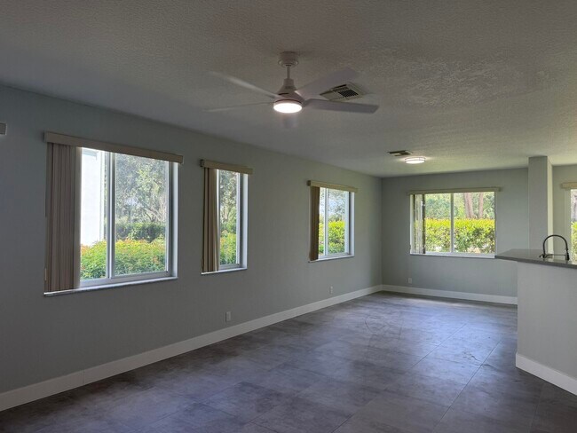 Photo - 3251 Laurel Ridge Cir