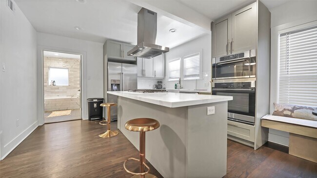 1953 Dryden Rd Unit 1