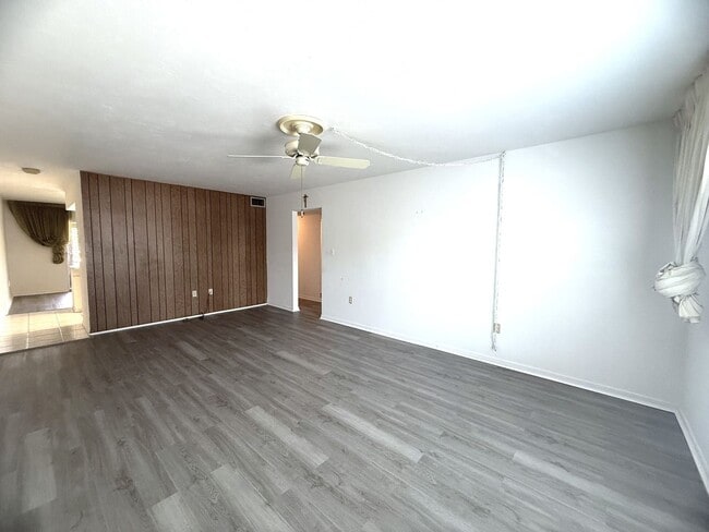Photo - FIRST MONTHS RENT FREE!!! Beautiful 2 MASTER SUITE CONDO in Central Ft. Myers with Over 1200 Sqft.
