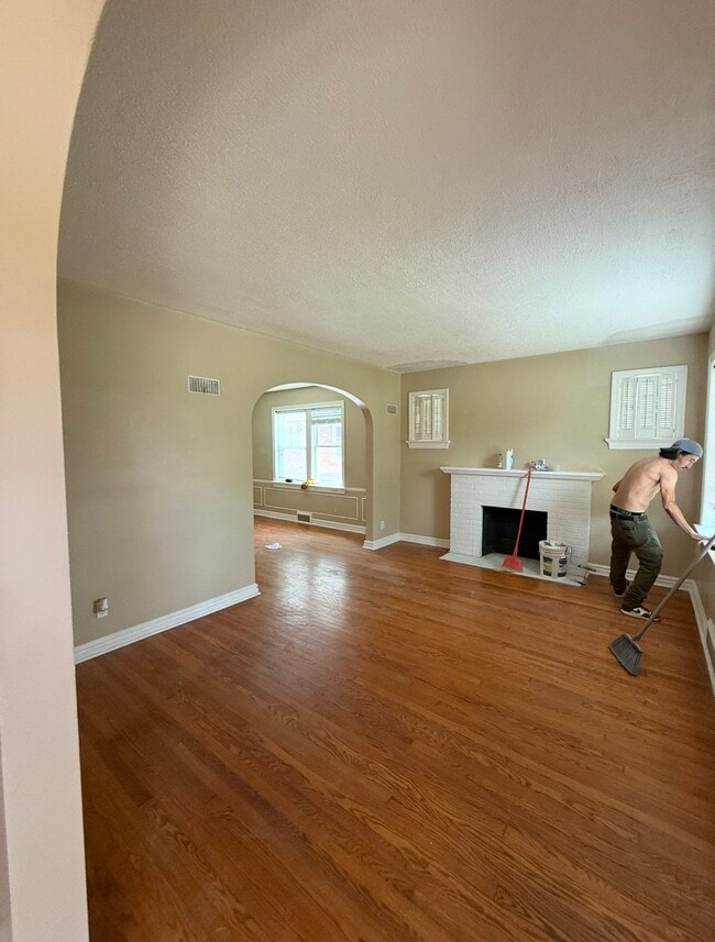 Photo - 5730 Park Ln