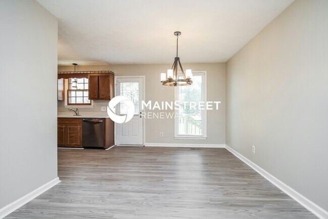 Photo - 3 Bedroom Pet-Friendly Home in Smyrna, TN with Main Street Renewal