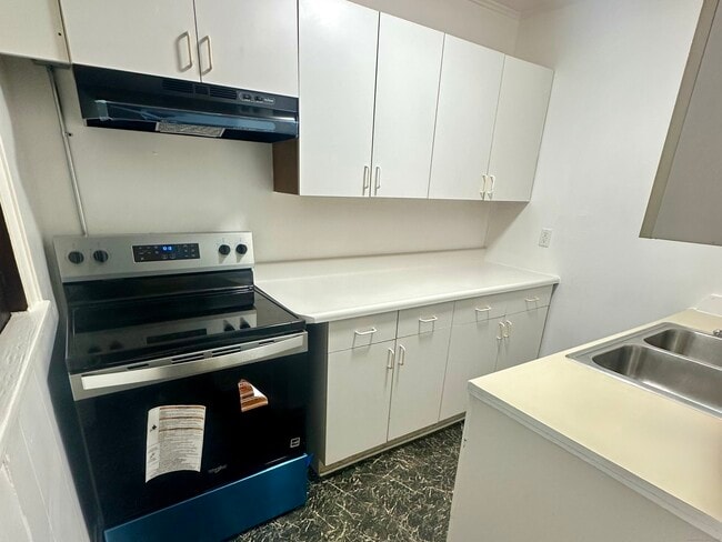 Photo - 375 N Elm St Unit 2