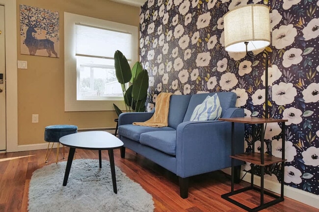 Photo - 2314 Bonar St Unit SI ID1310762P