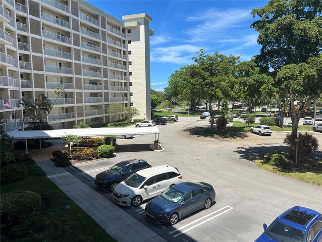 Building Photo - 3090 N Course Dr Unit 311 Rental