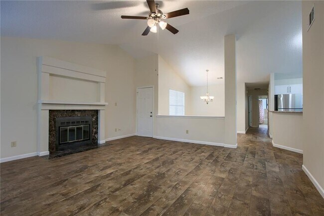 12320 Thompkins Dr