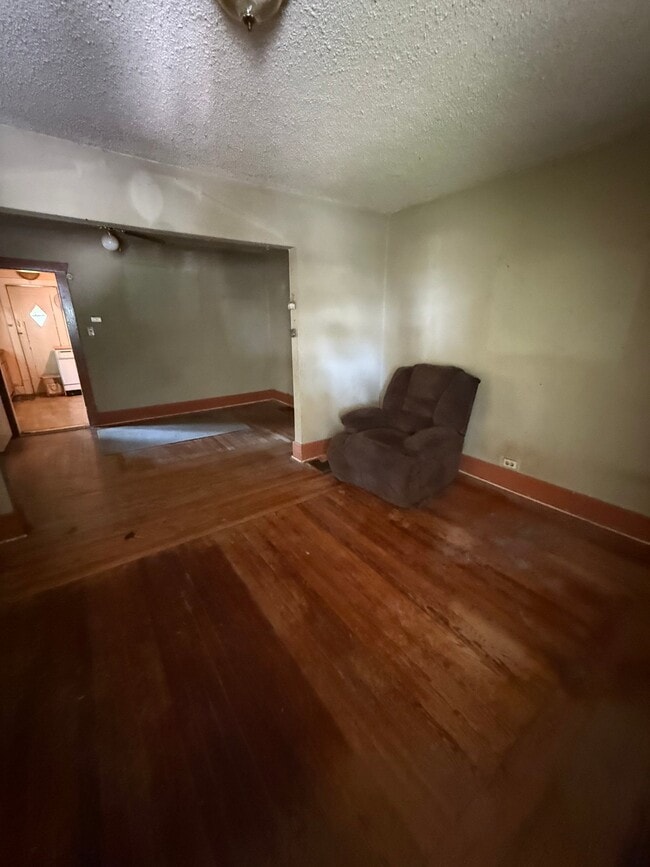 Photo - 2081 N College St