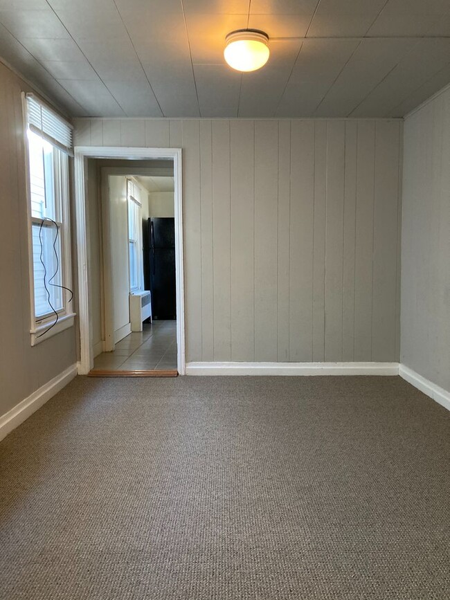 Photo - 38 N Earl St Unit Apt 2