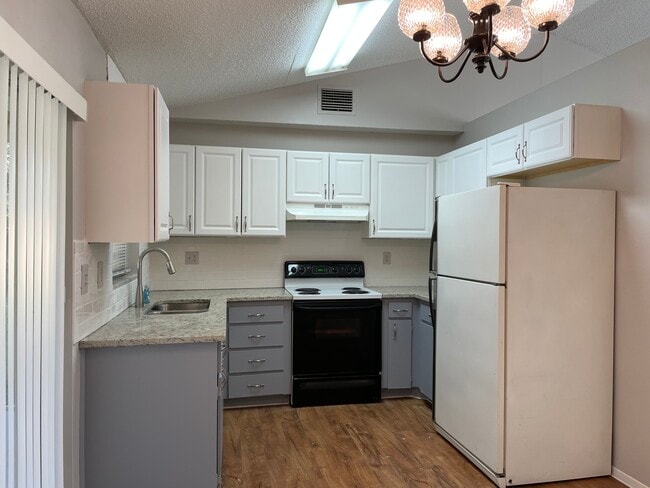 Photo - 3134 Vanceboro St