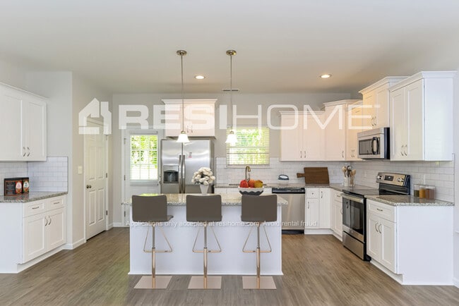 Photo - 1720 Taylor Ave