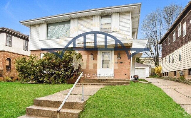 Building Photo - 1610 E Beverly Rd Unit Lower Rental
