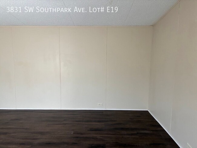 Photo - 3831 SW South Park Ave