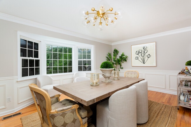 Photo - 8 Peabody Ln