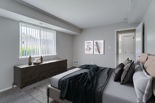 Photo - Stoneybrooke Apartments