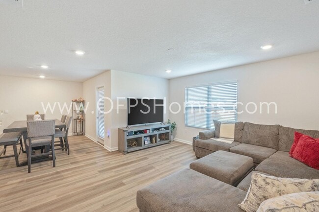 Photo - 4618 Naval Ct