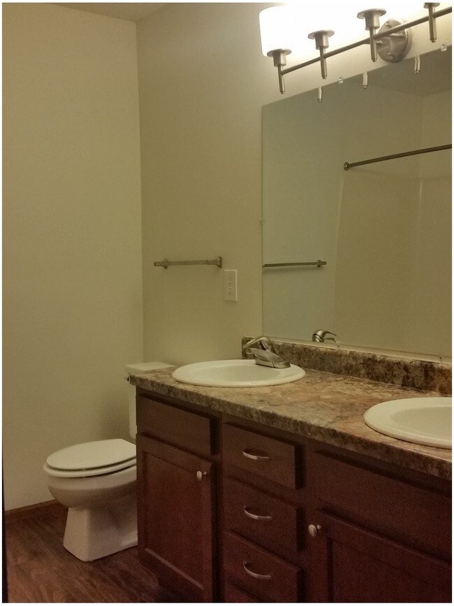 Old Orchard Estates Apartments Carbon Cliff, IL