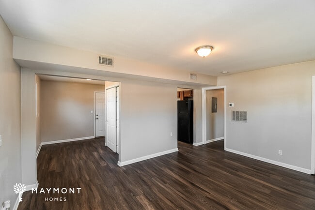 Photo - 6916 Jack Horner Ln