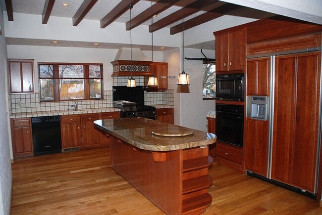 Photo - Newlands Manor 3 BR/2.5 Bath/2 Car Garage Custom Home