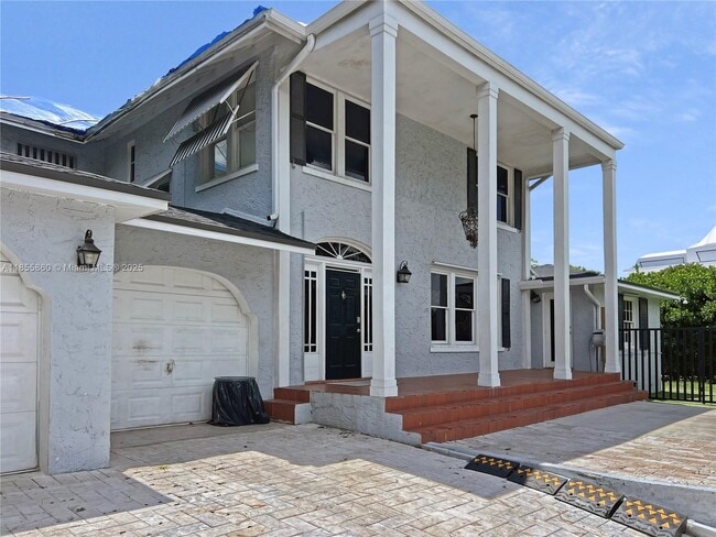 Building Photo - 841 NW 15th Ave Rental