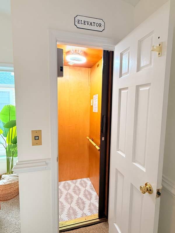 Photo - 105 Fairytale Ln