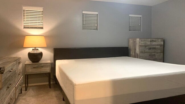 Photo - 15046 W Sells Dr