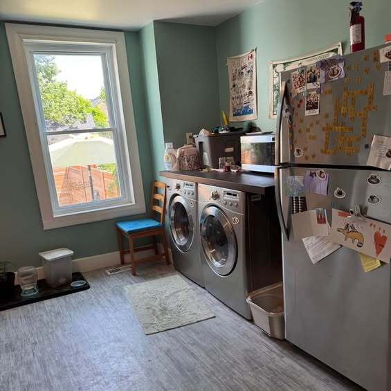 Photo - 111 York St
