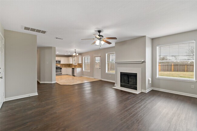 Photo - 3505 Stonegate Cir