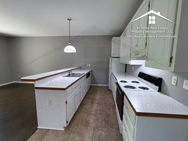 Photo - 997 Boulder Ct