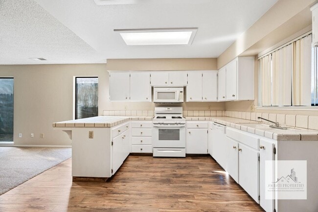 Photo - Four Bedroom Home In Clovis!