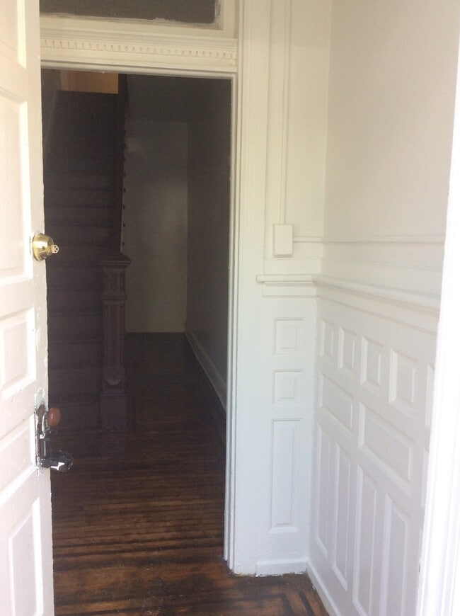 Photo - 3 Bedroom 1 Bath Apartment York City SD
