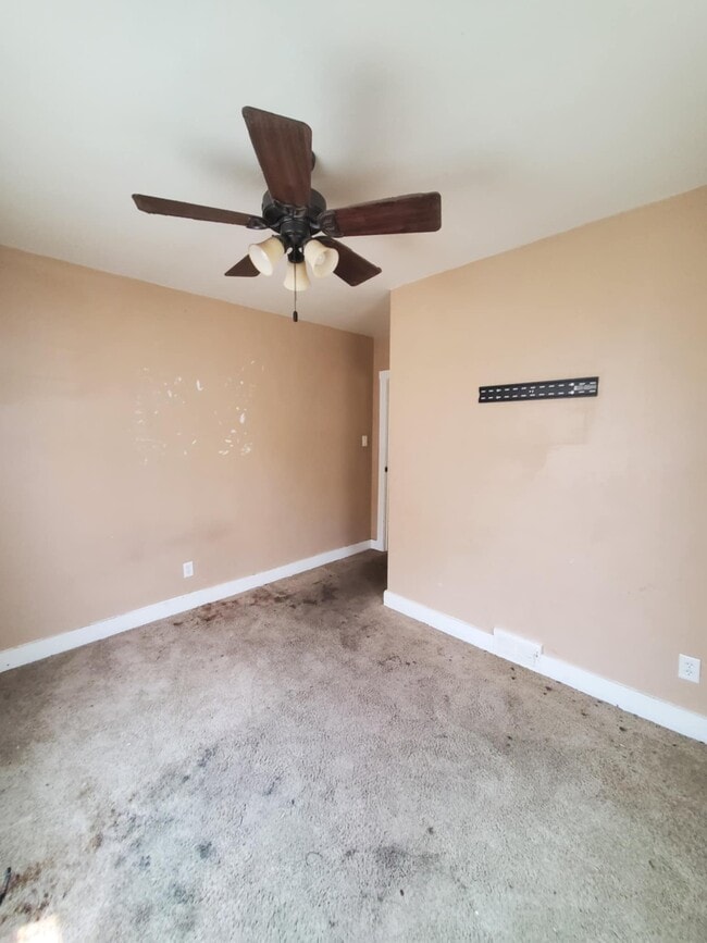 Photo - 1246 E Riverside Ave