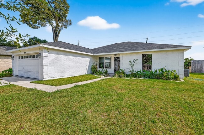 Photo - 1114 Briarmead Dr